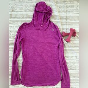 💪🏻 Rebook Magenta Hooded Long Sleeve Medium